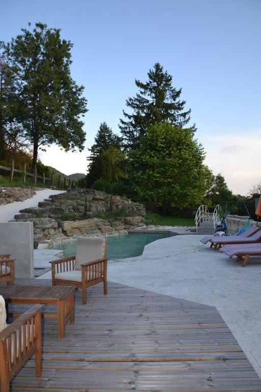 Bed and Breakfast La Tourelle De Chevignat Courmangoux Экстерьер фото